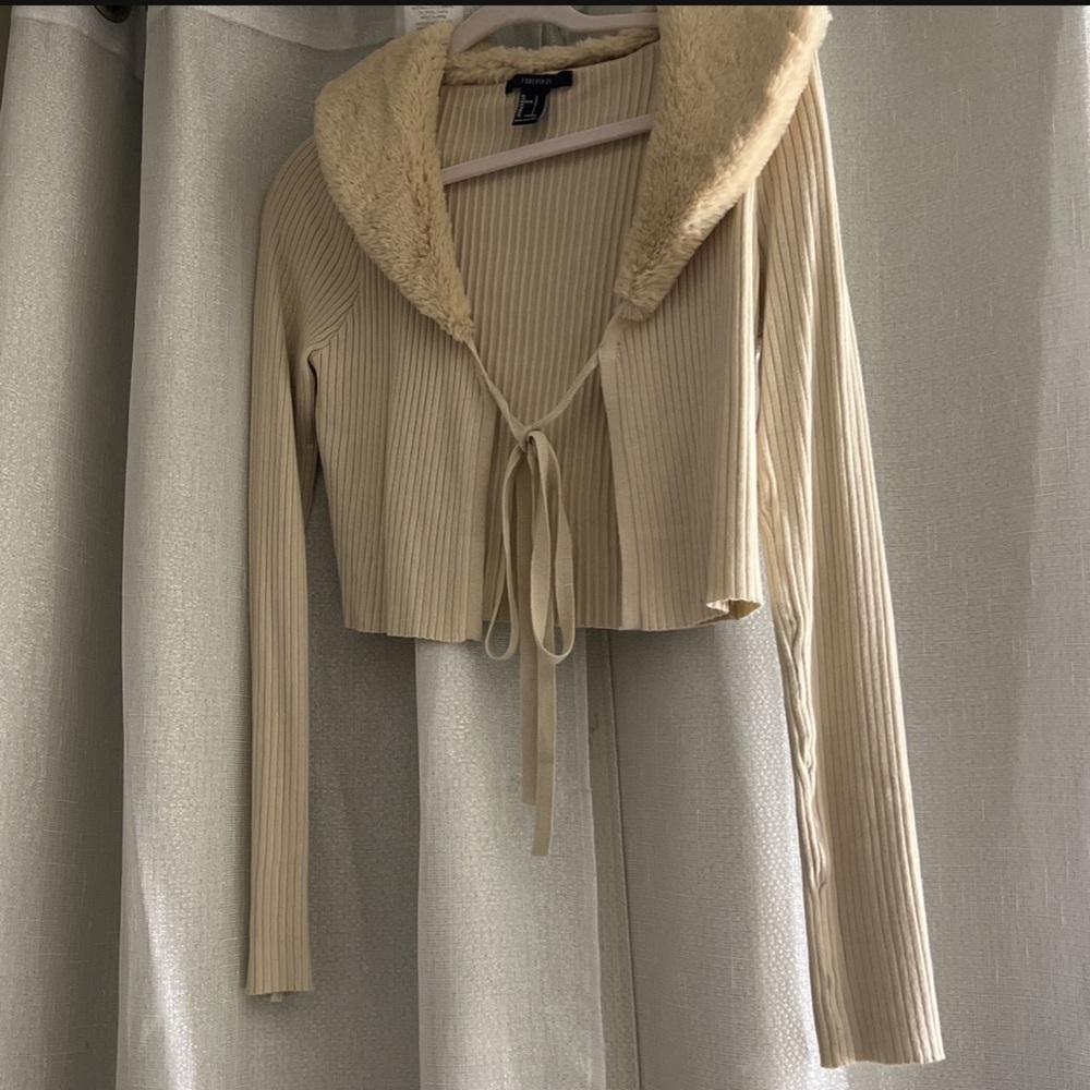 Forever 21 Beige fur collar crop cardigan